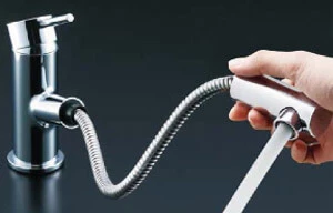 吐水口引出式シングルレバー混合水栓(ワンホールタイプ)